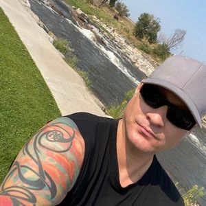 Meet your Posher, Scott